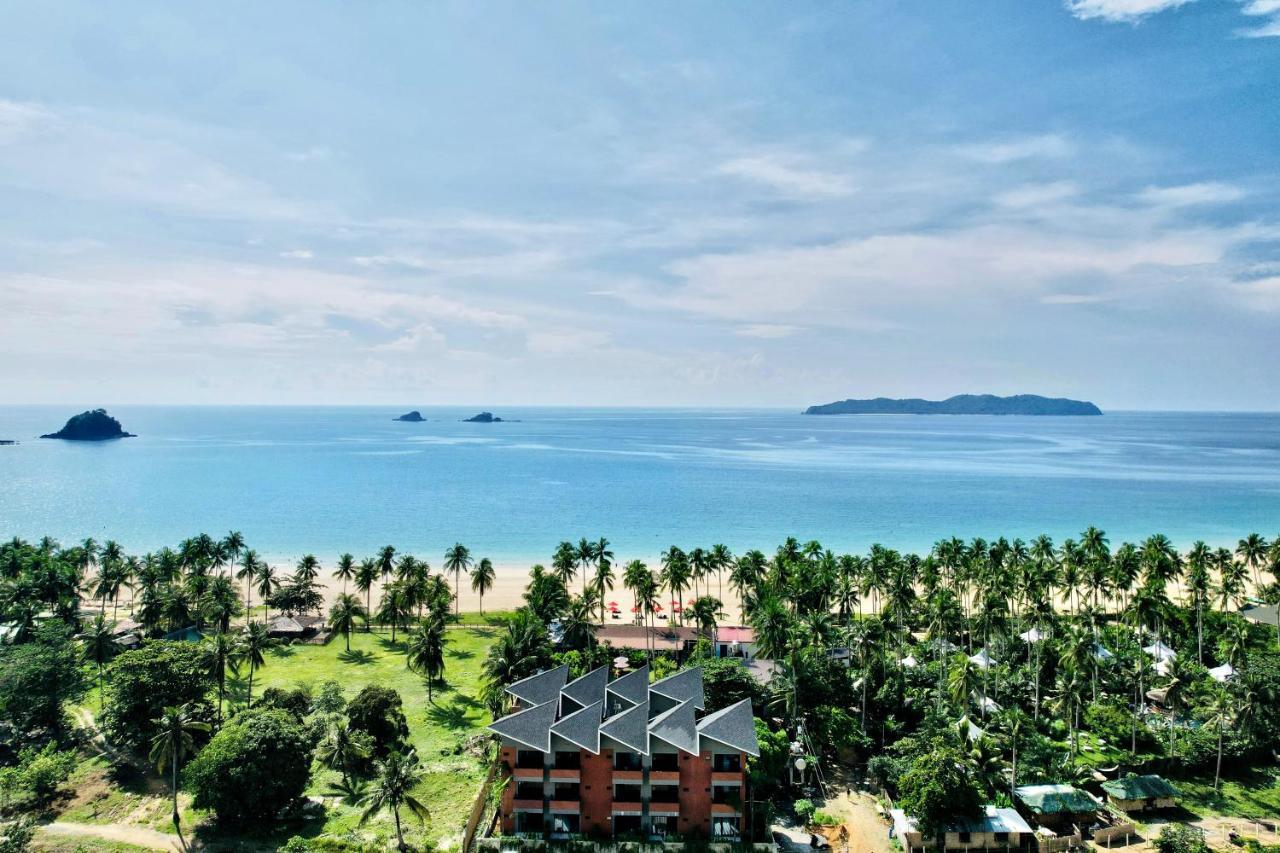 Nacpan Beach Resort Managed By H Hospitality Group El Nido Bagian luar foto